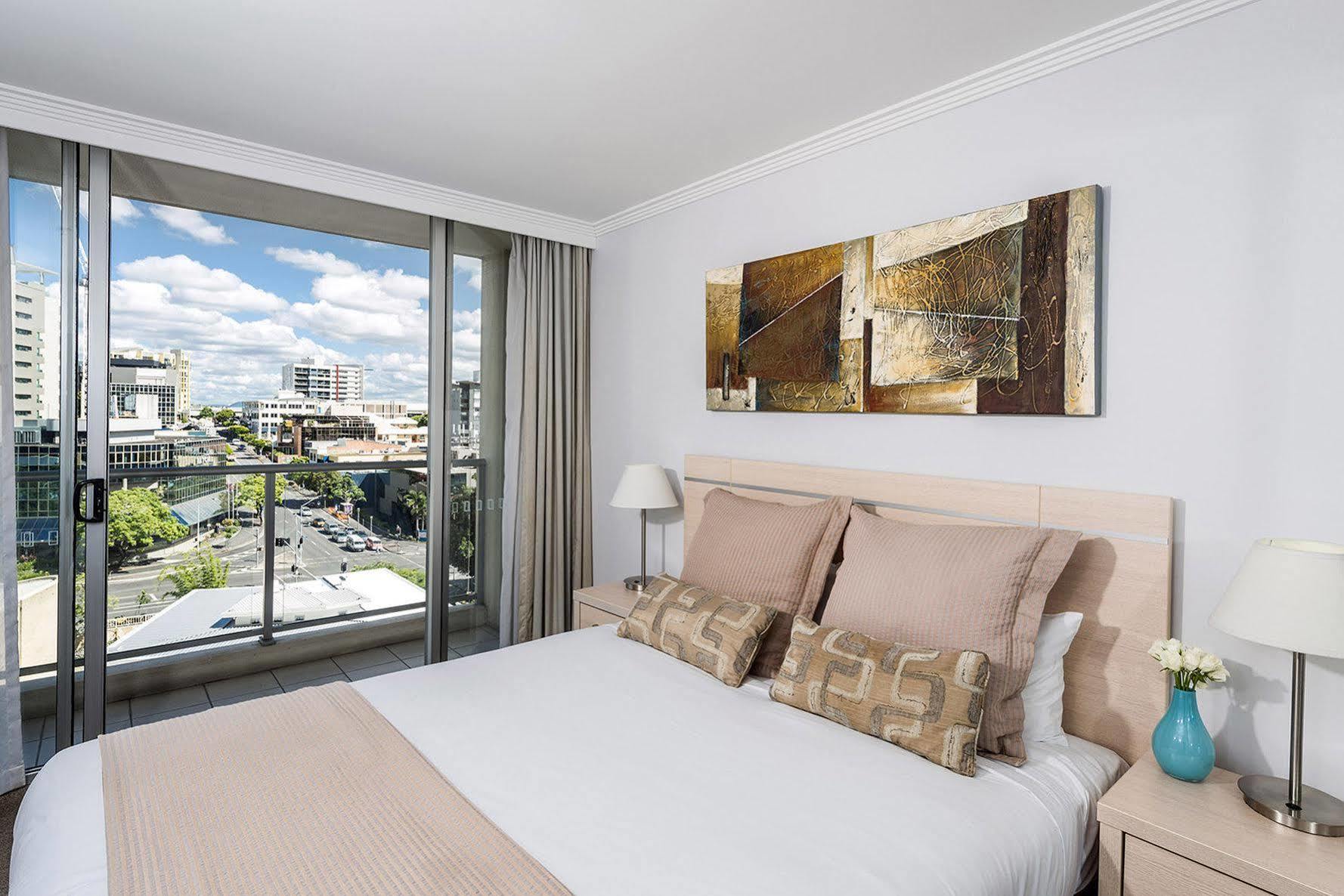 Oaks Brisbane Woolloongabba Suites Exteriér fotografie